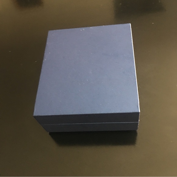 Silver Necklace With CZ’s - Picture 11 of 11